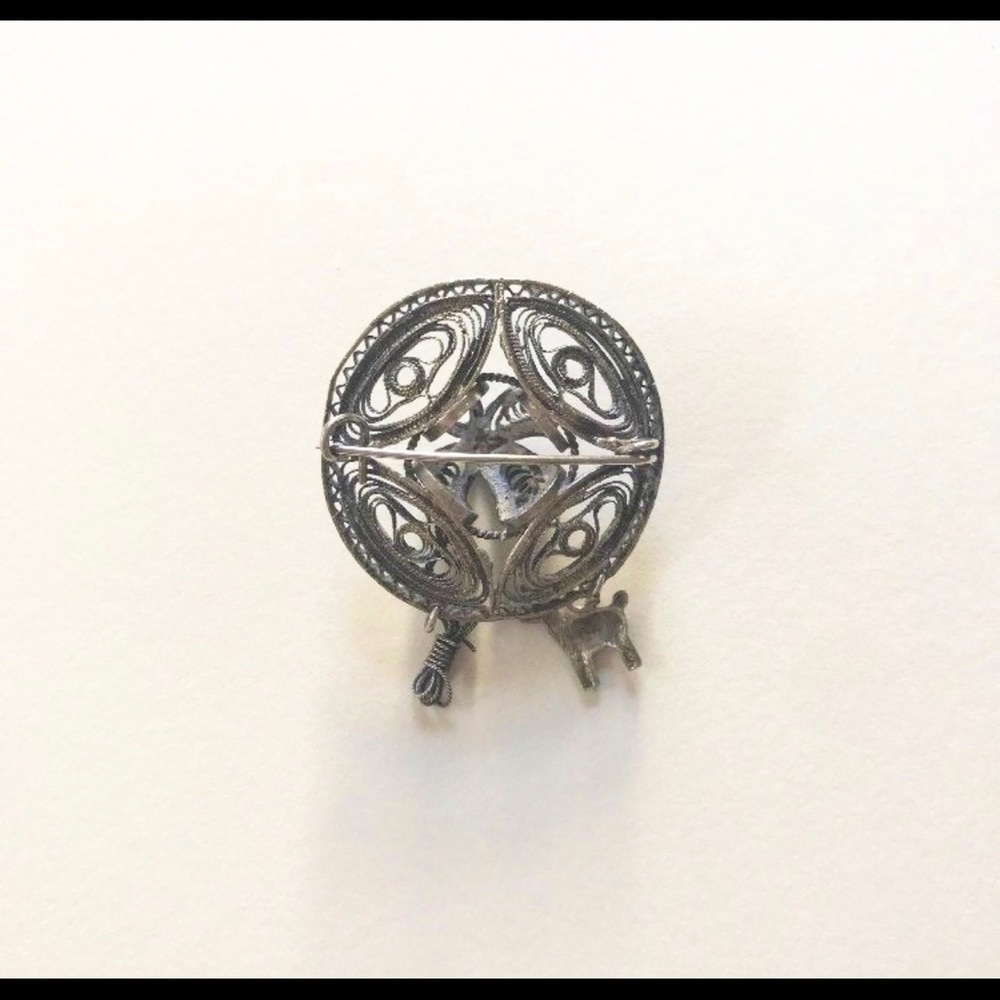Antique/Vintage 1950s Sterling Silver Mexican Sombrero Hat Charm Brooch​… - Picture 5 of 10